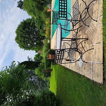 La Morgiane Bed and Breakfast Saint-Germain-les-Vergnes Exteriör bild