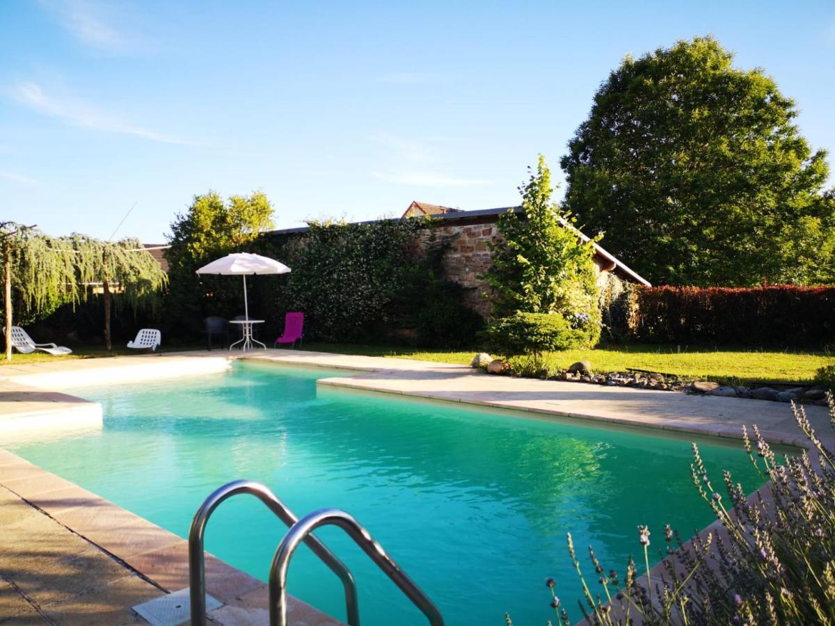 La Morgiane Bed and Breakfast Saint-Germain-les-Vergnes Exteriör bild