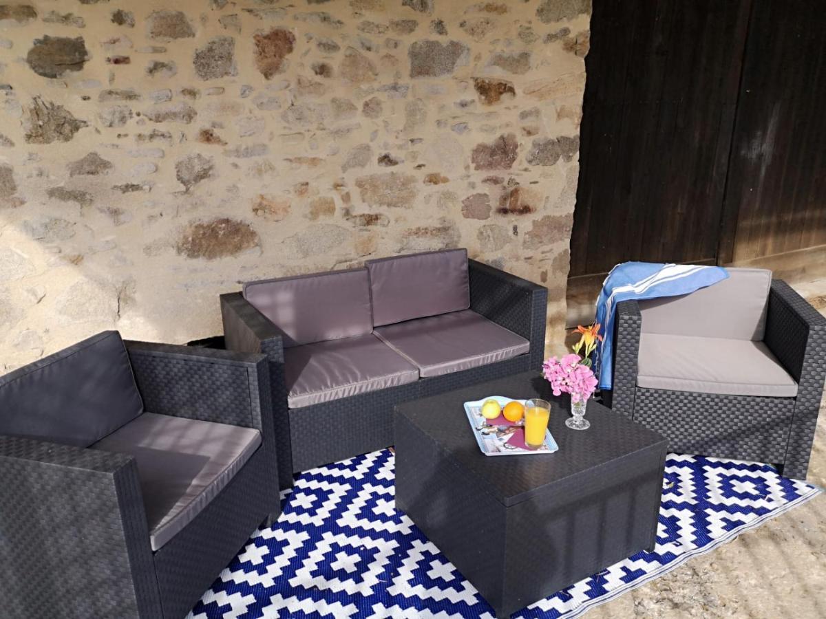 La Morgiane Bed and Breakfast Saint-Germain-les-Vergnes Exteriör bild