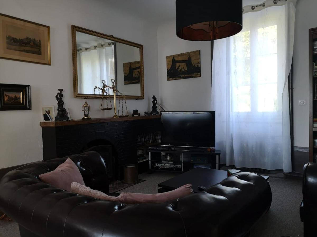 La Morgiane Bed and Breakfast Saint-Germain-les-Vergnes Exteriör bild