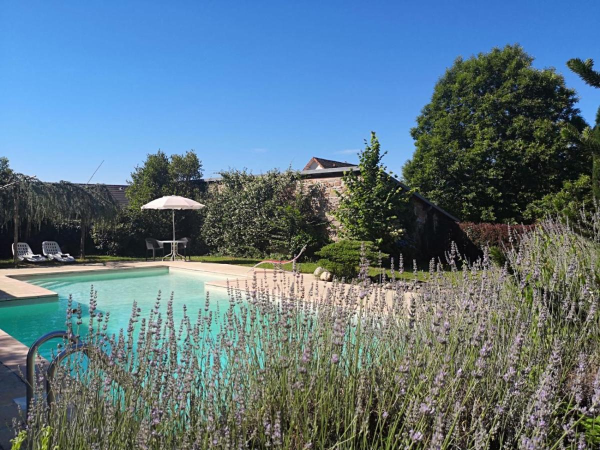 La Morgiane Bed and Breakfast Saint-Germain-les-Vergnes Exteriör bild