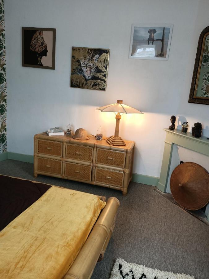 La Morgiane Bed and Breakfast Saint-Germain-les-Vergnes Exteriör bild